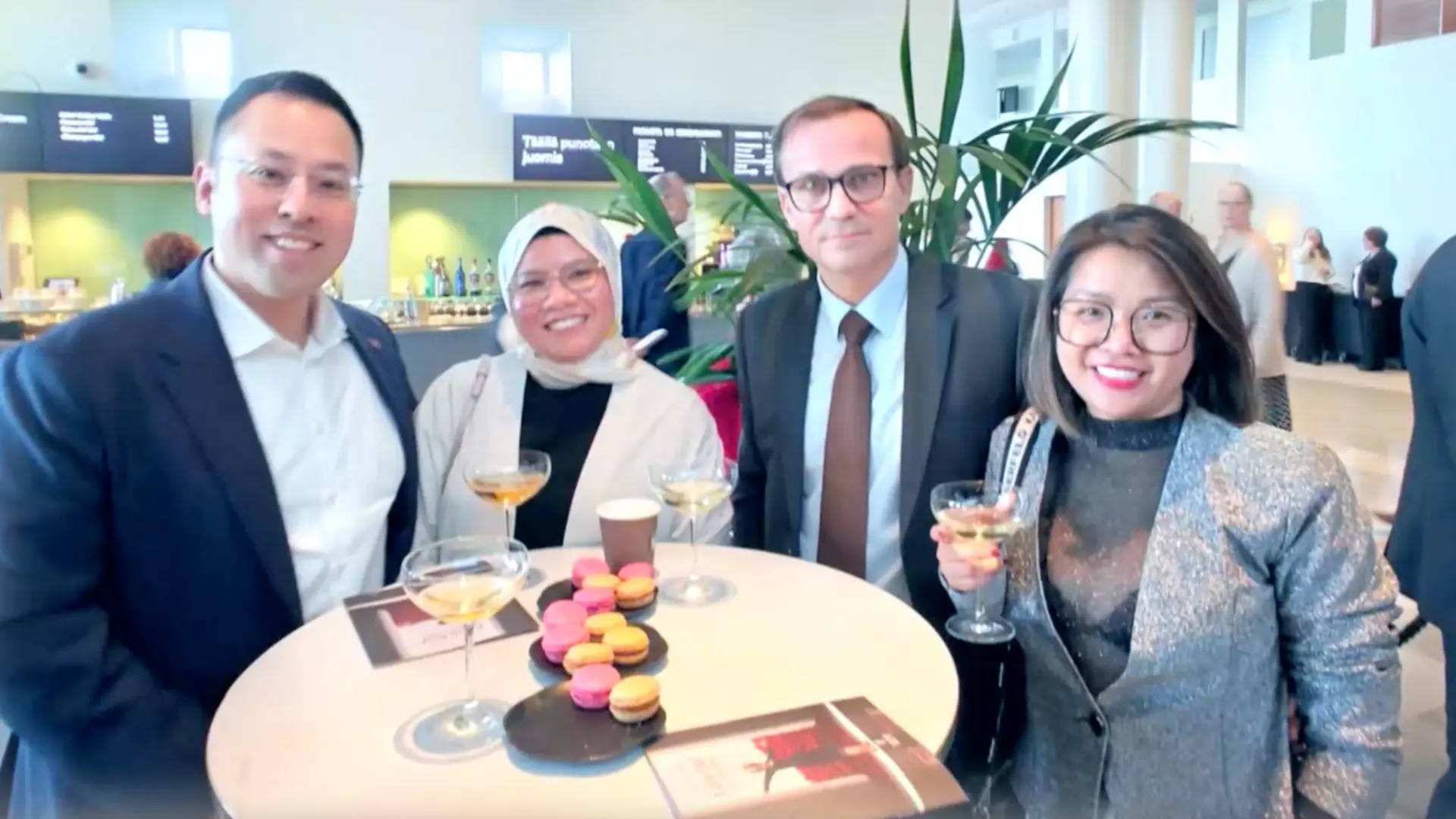 Đường thành công của cô dâu Việt tại Phần Lan | Người Việt 5 châu | 02/11/2025